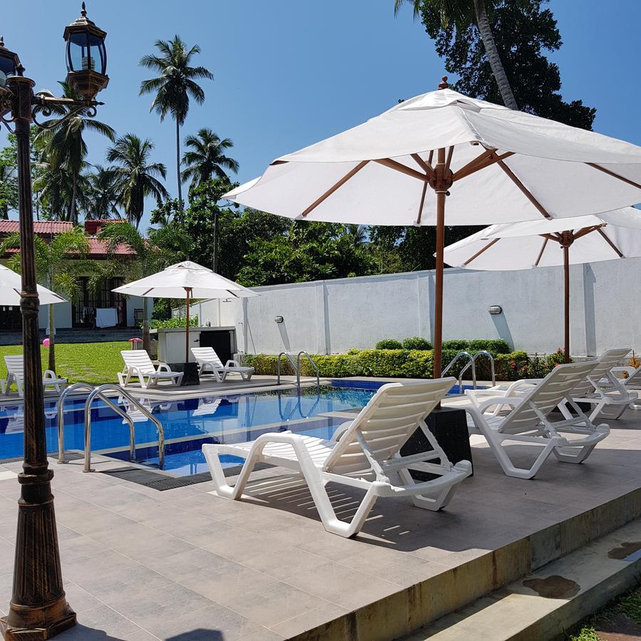 Sithi Villa Hikkaduwa Buitenkant foto
