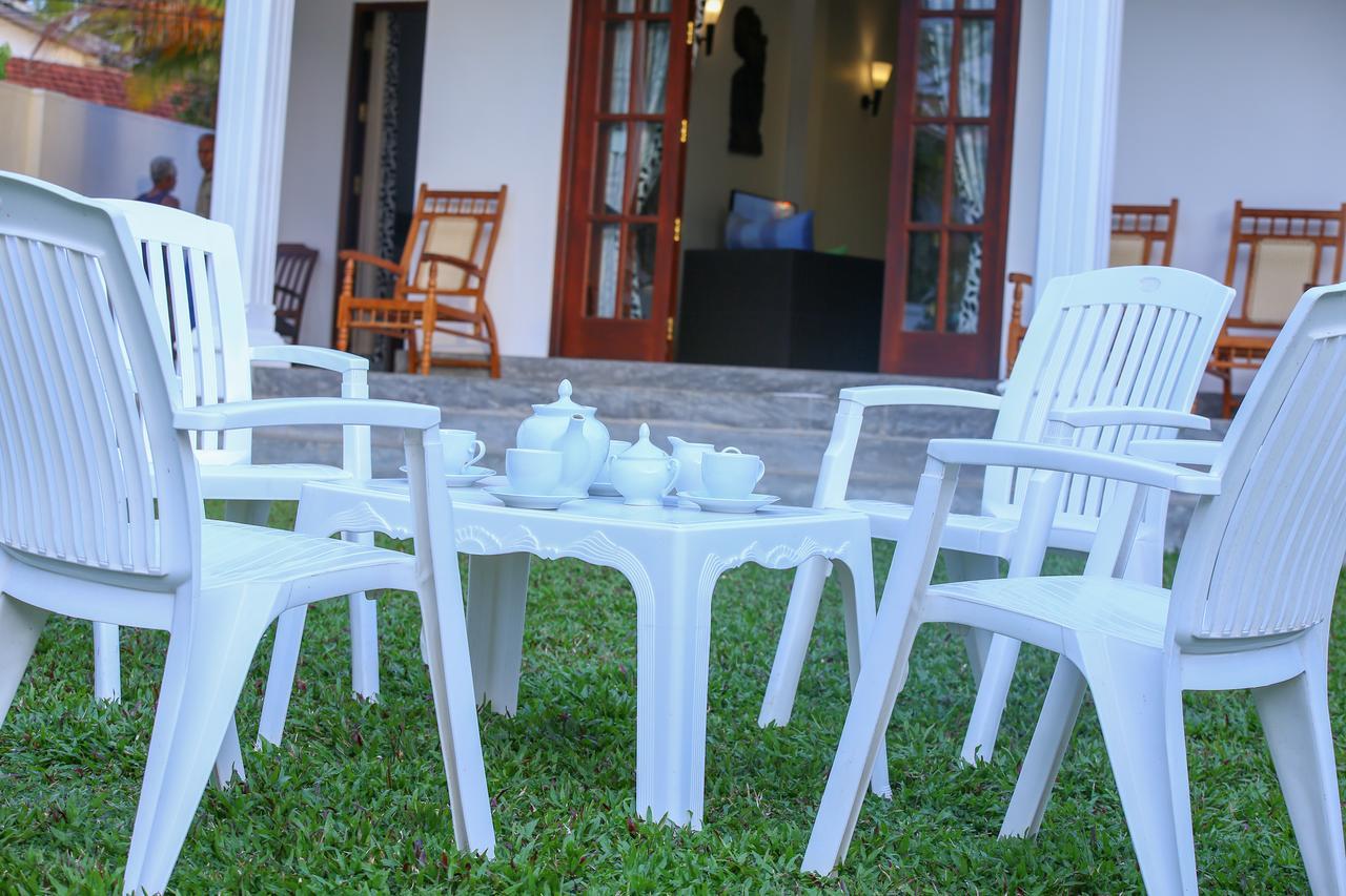 Sithi Villa Hikkaduwa Buitenkant foto