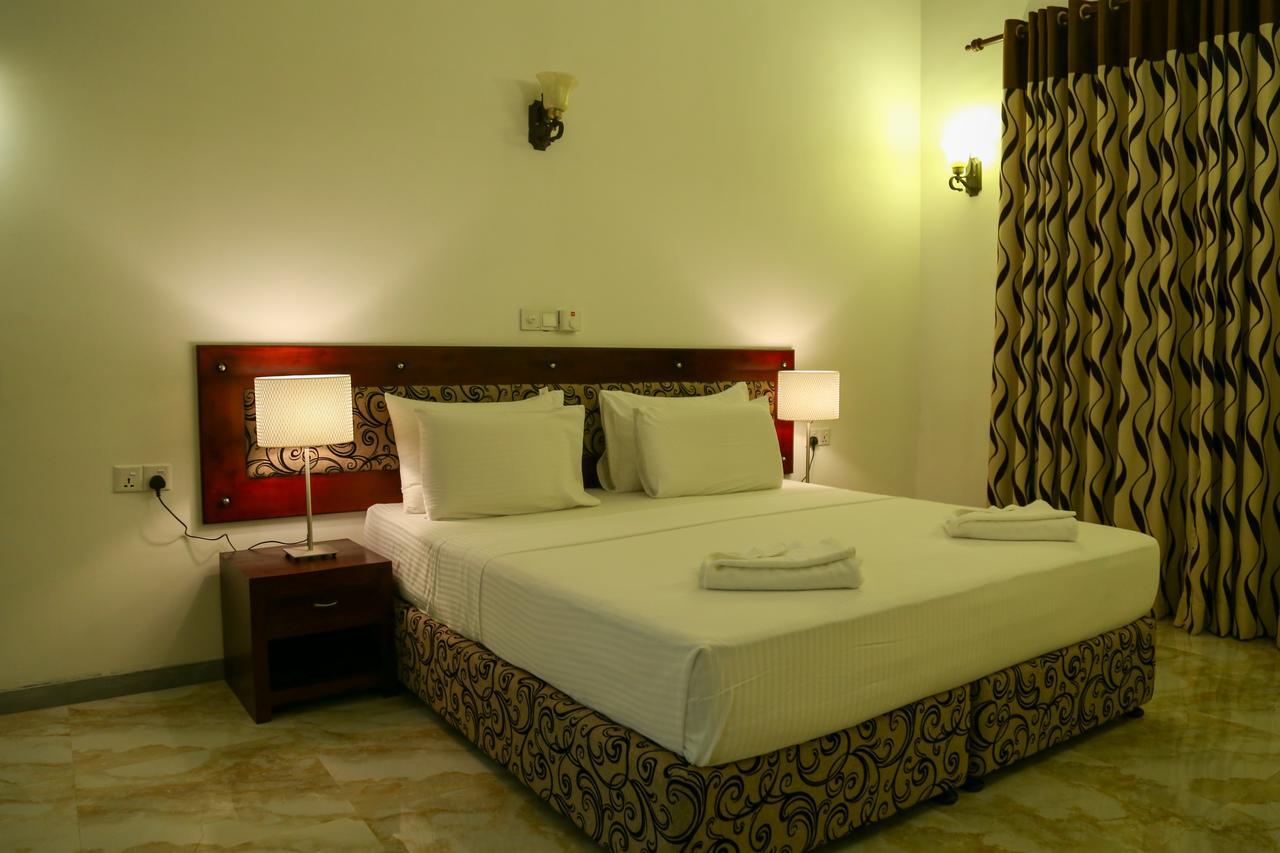 Sithi Villa Hikkaduwa Buitenkant foto